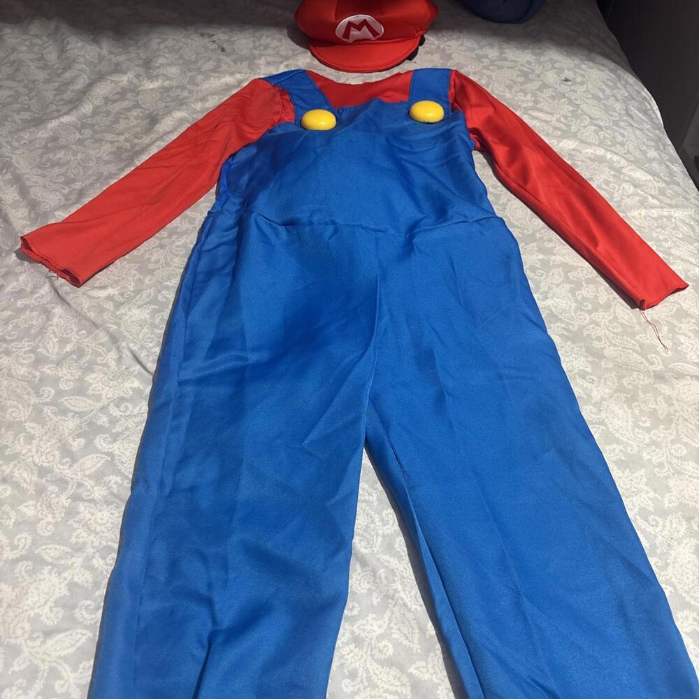 Kids Super Mario - Mario Costume Size Med/ 7-8 orig. $34.99